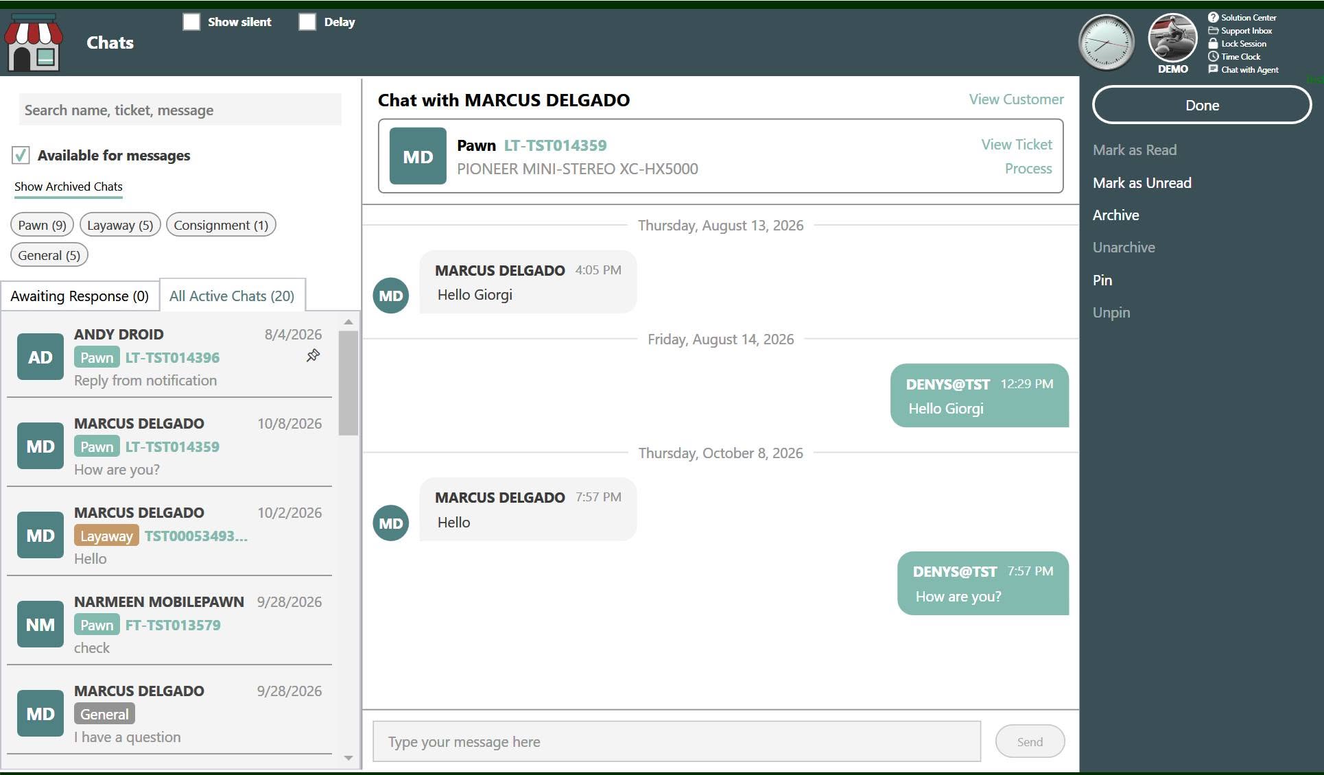 Bravo Chats with customer conversations, transaction details and a reply field
