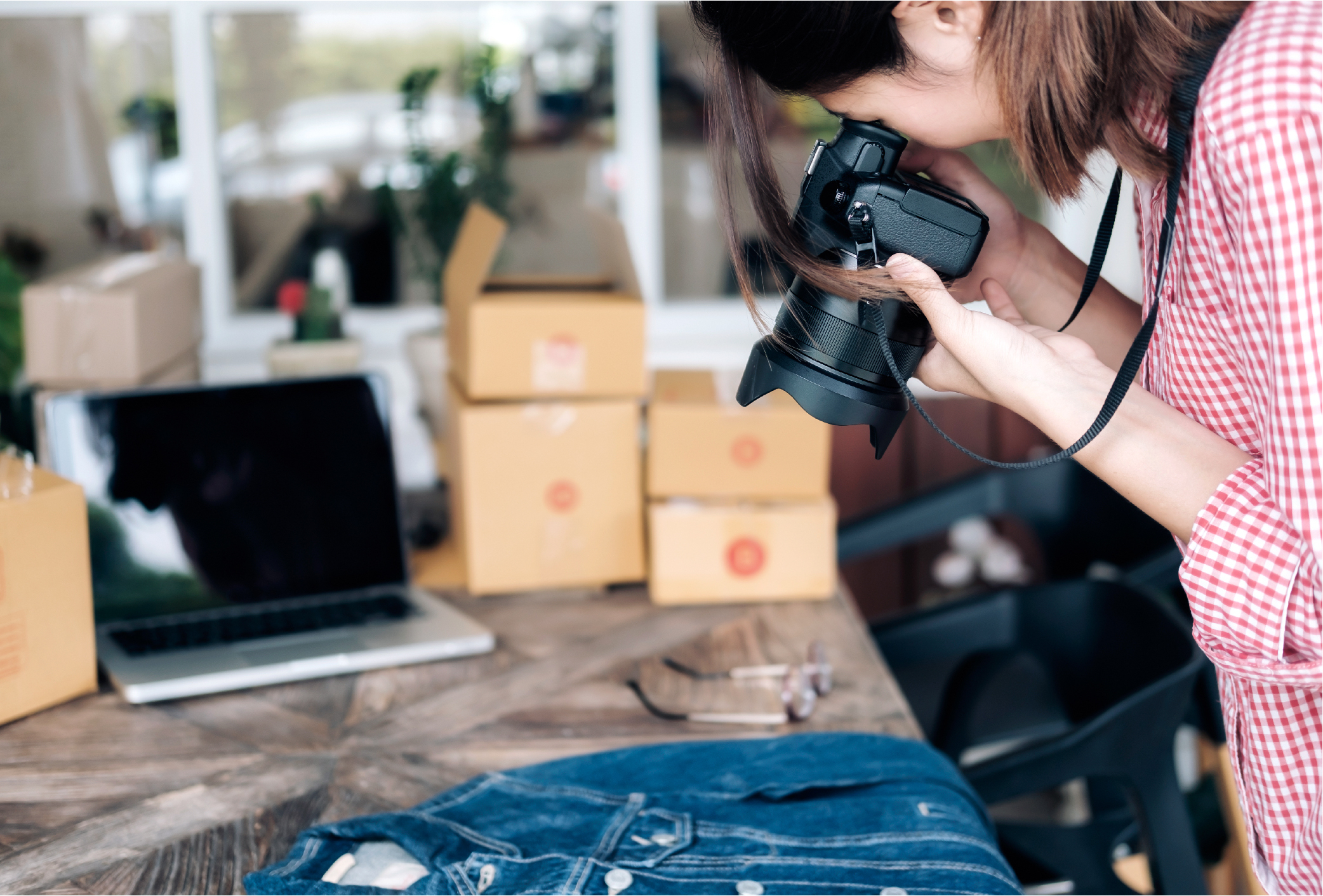 3 Easy Steps to Taking Professional Product Photos – Without the Cost!